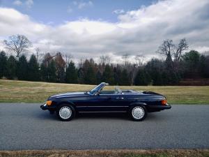 Mercedes-Benz 560 SL 1986 года  (NA)